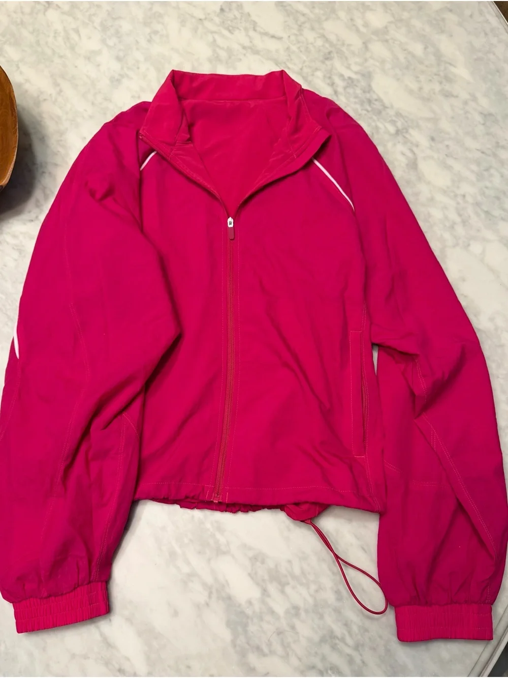lululemon athletica vibrant hot